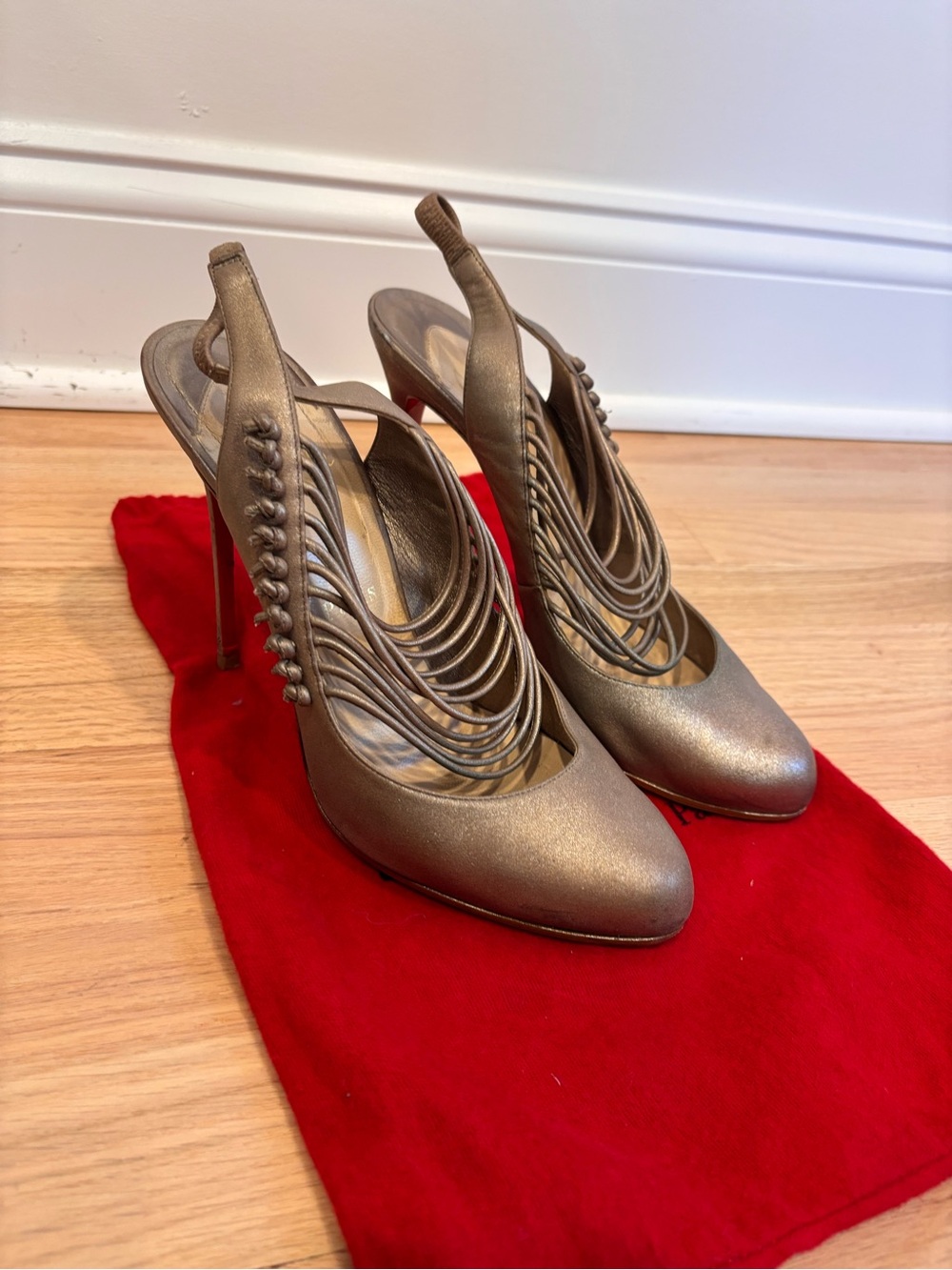 Christian Louboutin Mille Cordes heels in metallic gold toned leather size 40.5